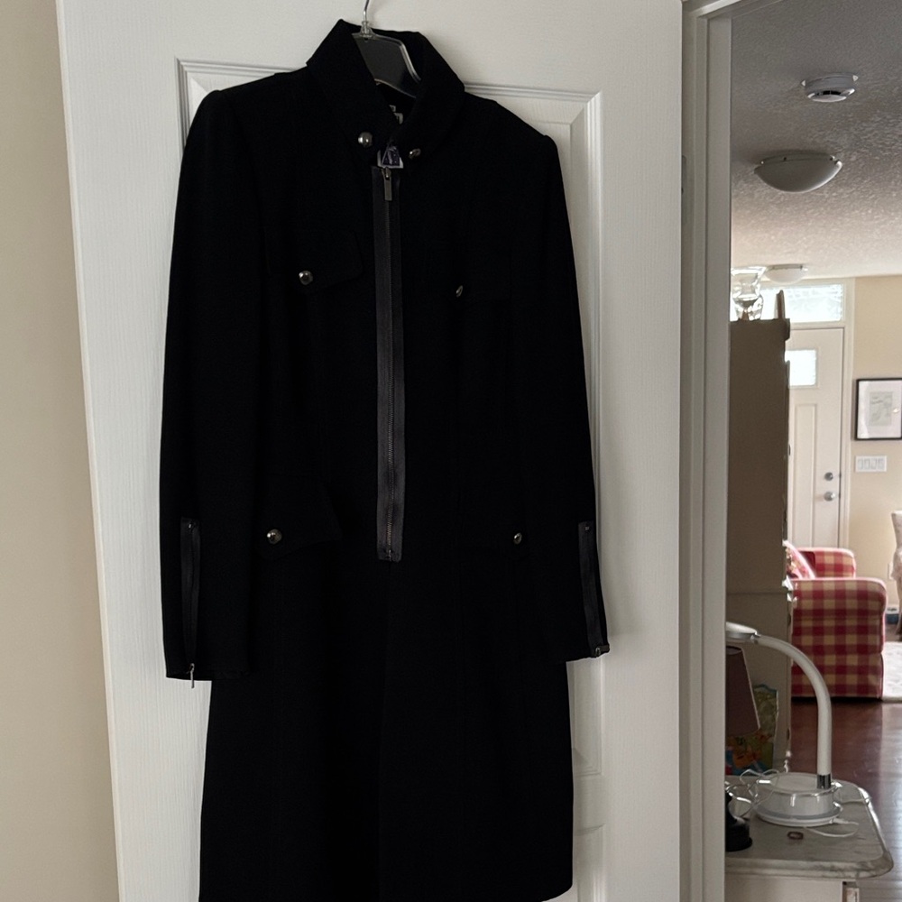 Elegant Women's Black Trench Coat